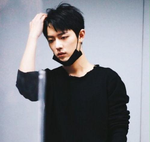吃瓜爆料肖战李沁,吃瓜群众热议恋情真相