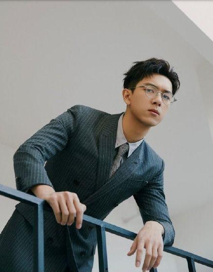 吃瓜爆料李现郭靖宇,揭秘娱乐圈的瓜田奇遇