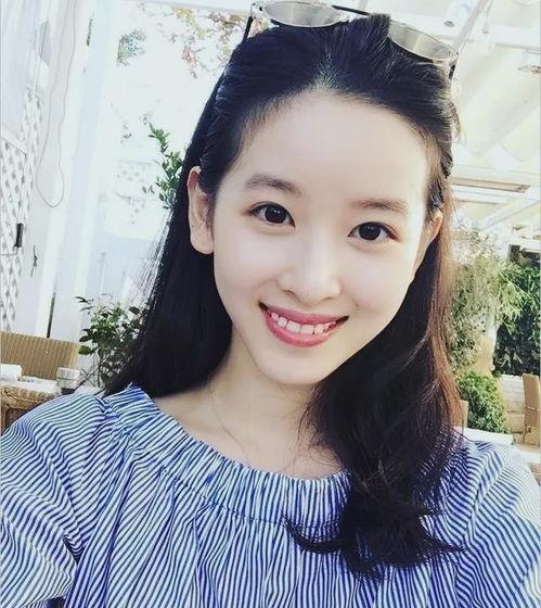 呆妹吃瓜爆料图片高清,高清图片揭秘娱乐圈最新热点